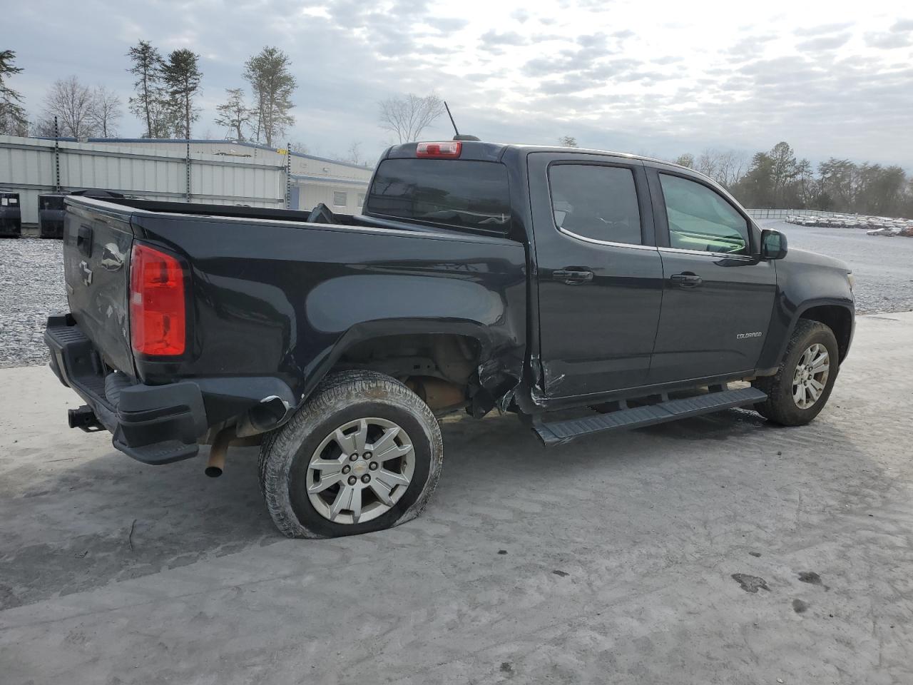 2016 Chevrolet Colorado - Image 3