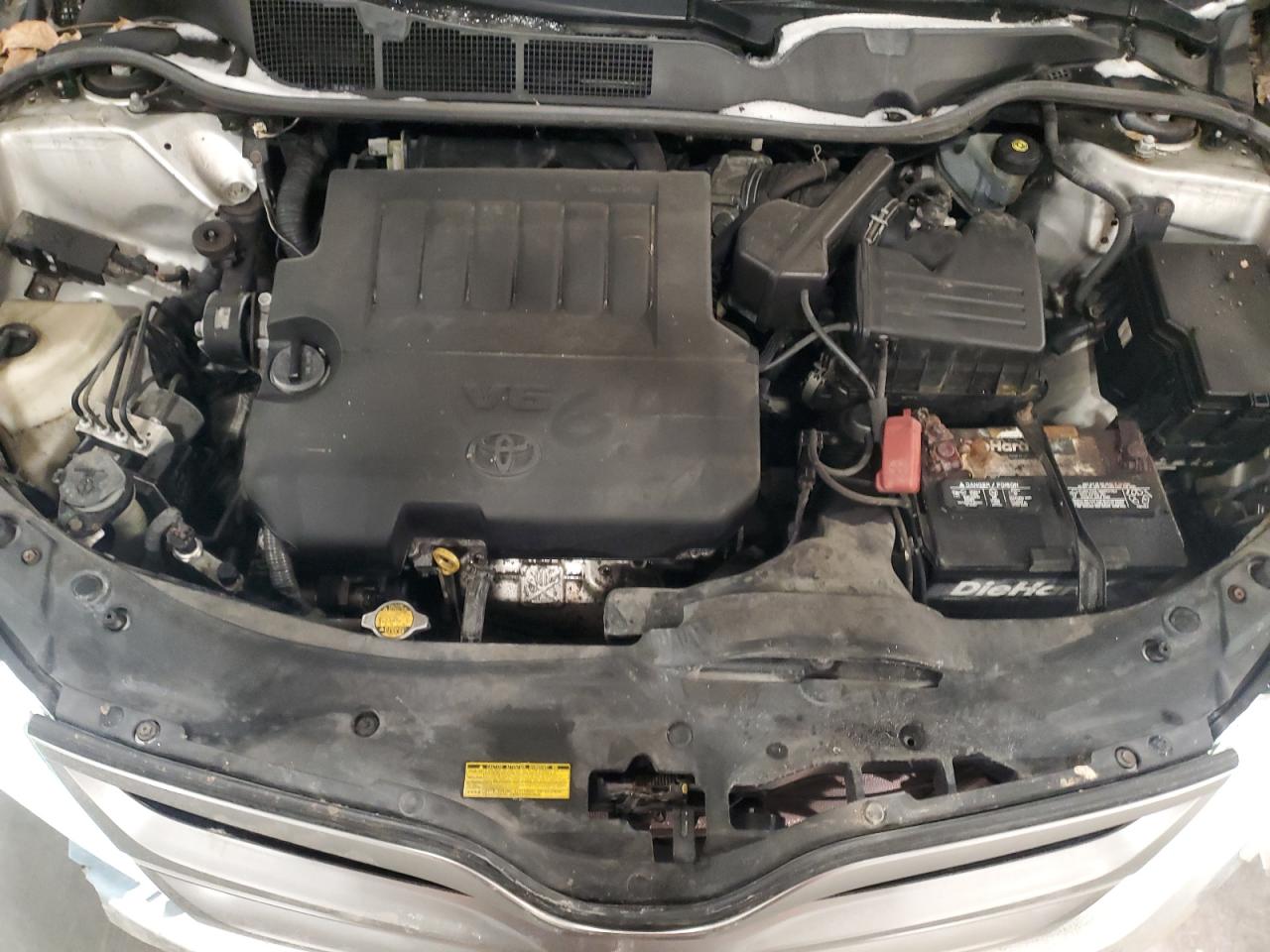 2013 Toyota Venza - Image 12