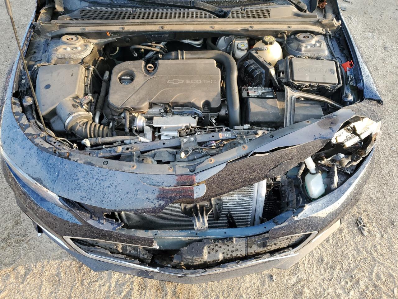 2017 Chevrolet Malibu - Image 11