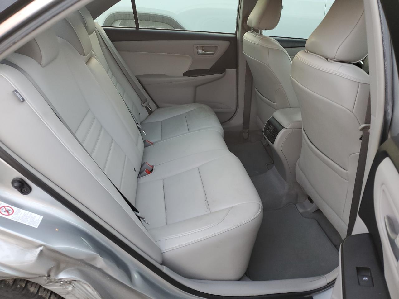 2015 Toyota Camry - Image 10