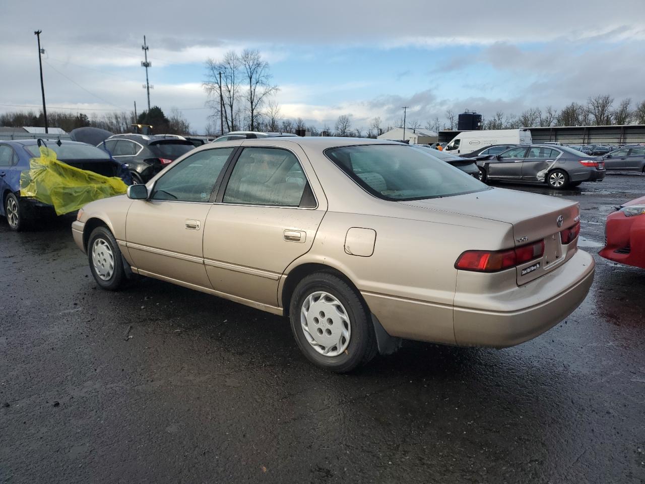 1999 Toyota Camry - Image 2