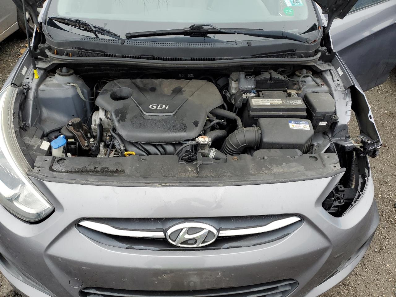 2015 Hyundai Accent - Image 11