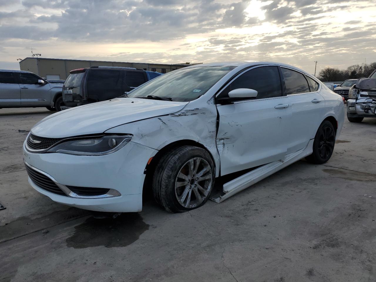 2015 Chrysler 200 - Image 1