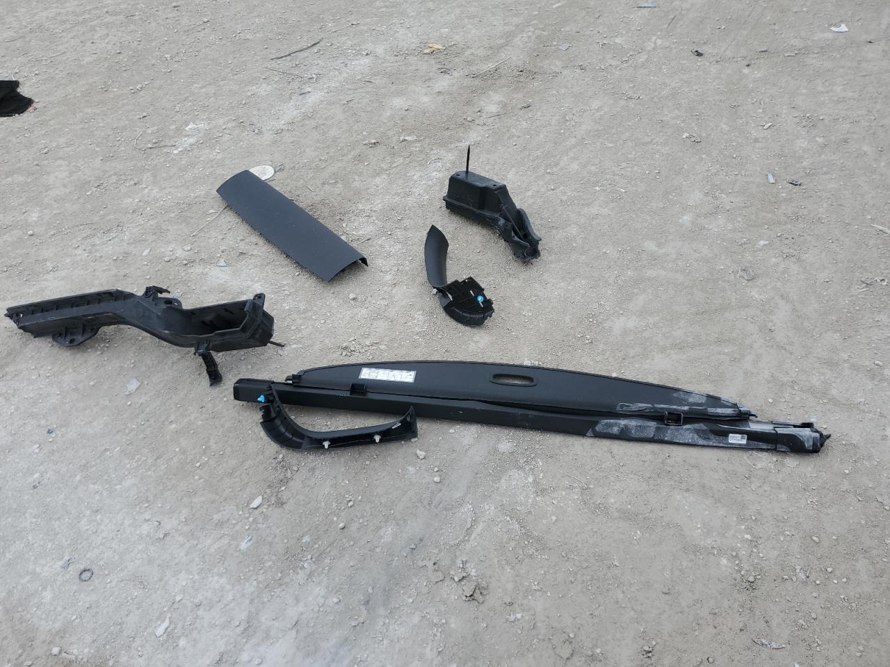 2018 Volkswagen Atlas - Image 13