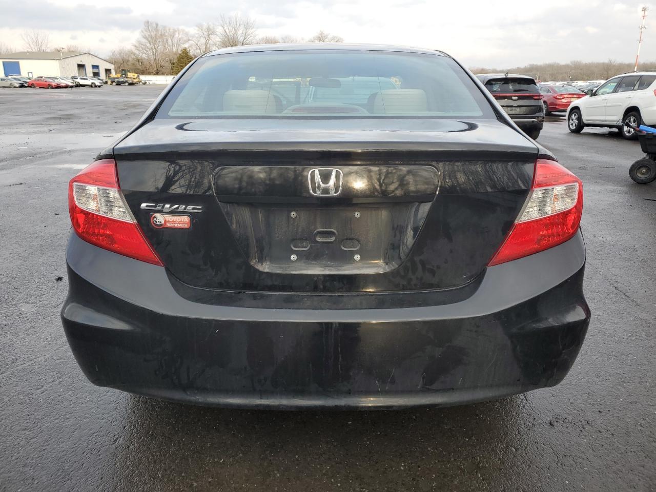 2012 Honda Civic - Image 6