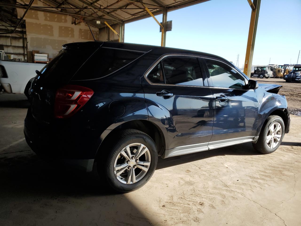 2016 Chevrolet Equinox - Image 3