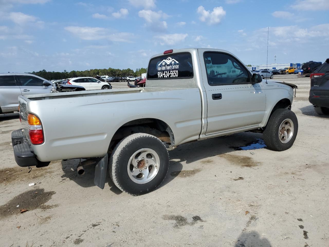 2004 Toyota Tacoma - Image 3