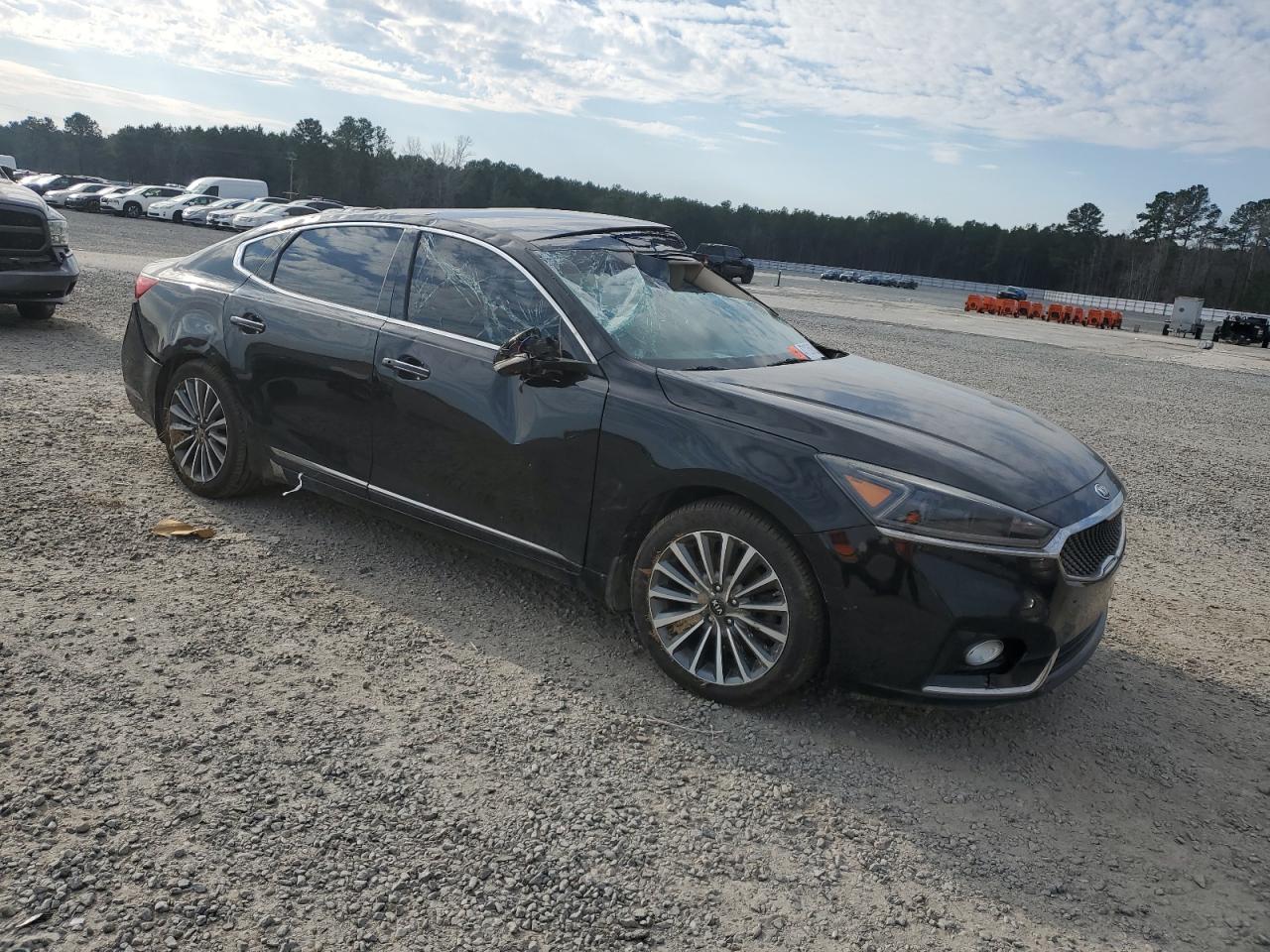 2017 Kia Cadenza - Image 4