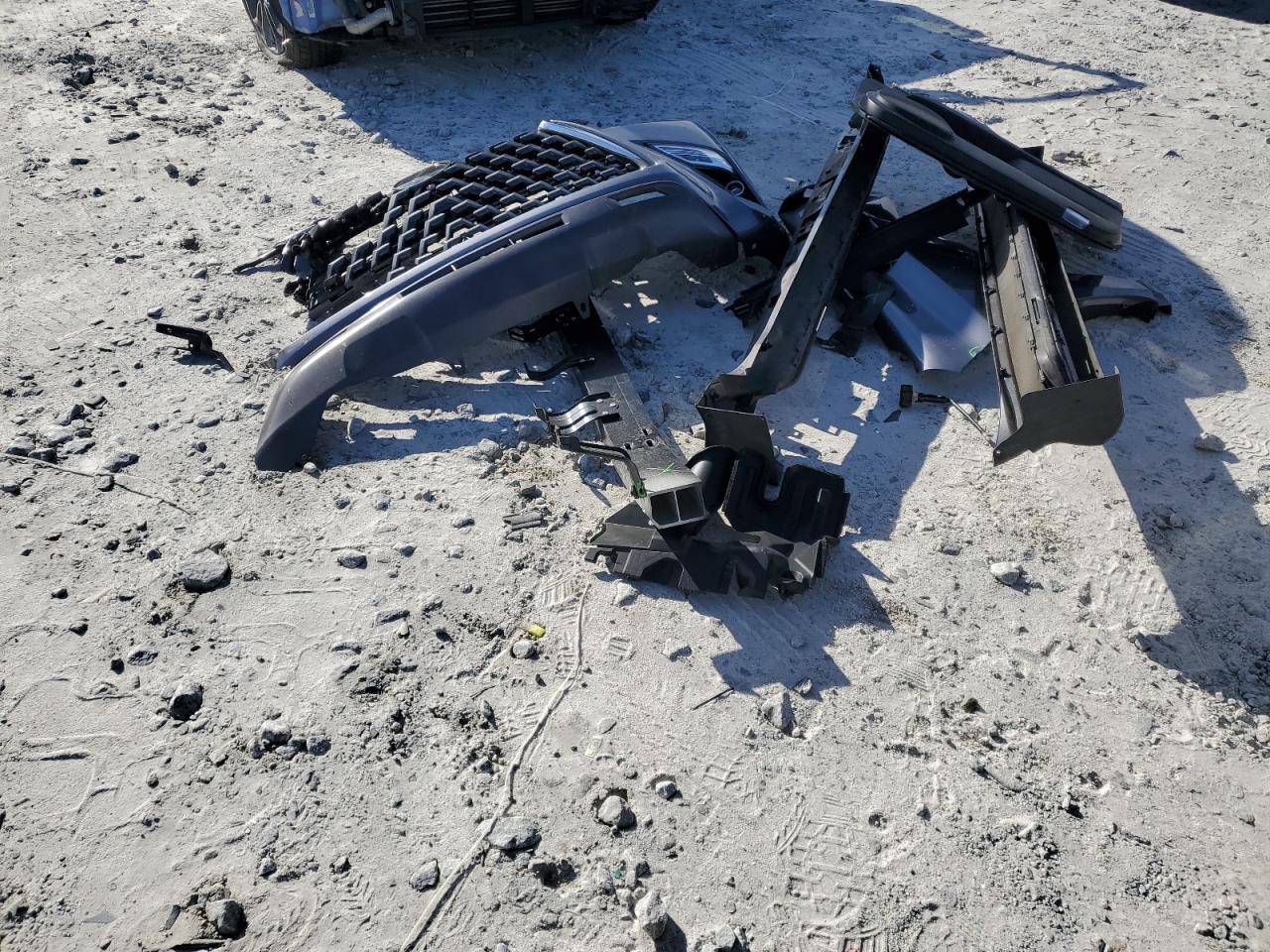 2023 Lexus GX - Image 13