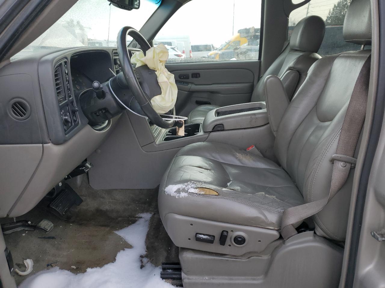 2005 GMC Yukon - Image 7