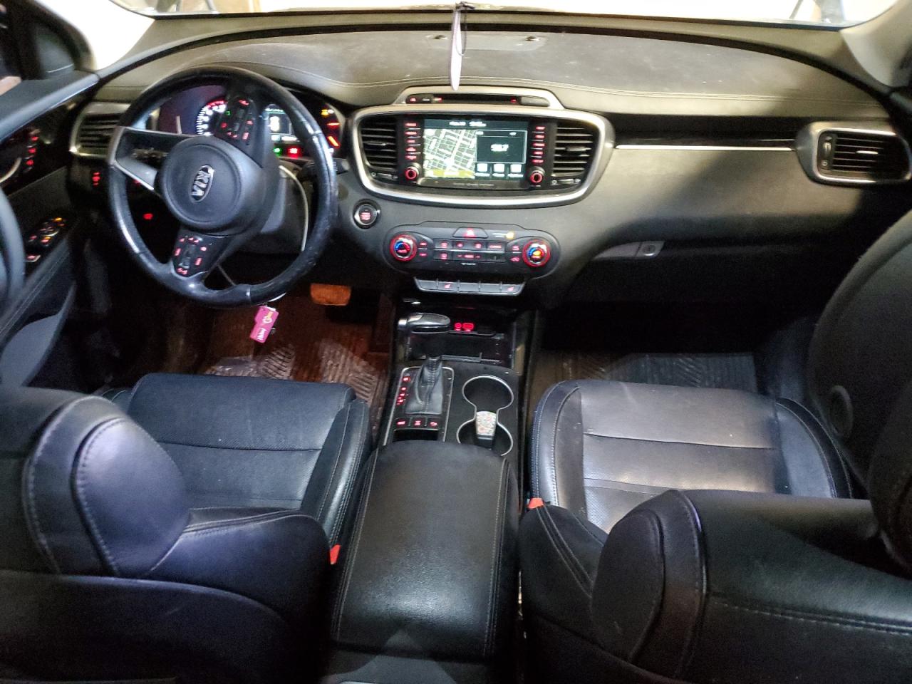 2016 Kia Sorento - Image 8