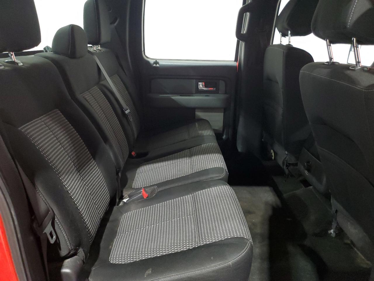 2014 Ford F-150 - Image 10