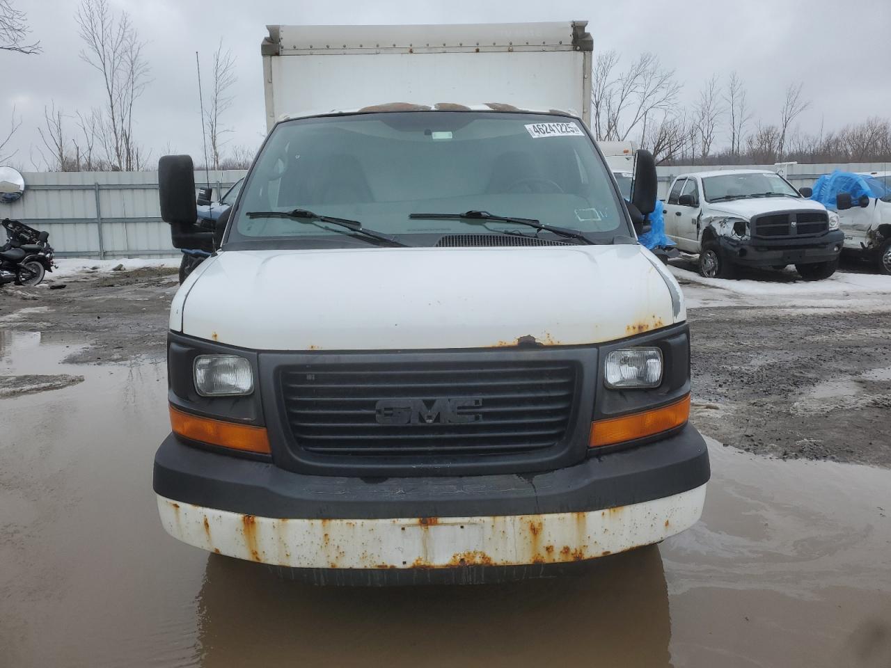 2008 GMC Savana - Image 5