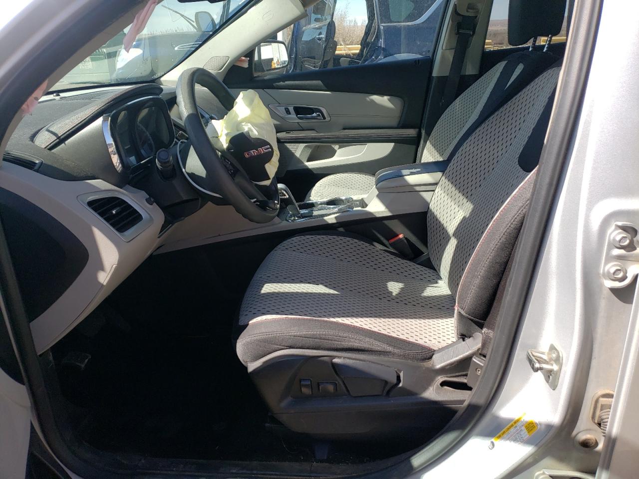 2015 GMC Terrain - Image 7
