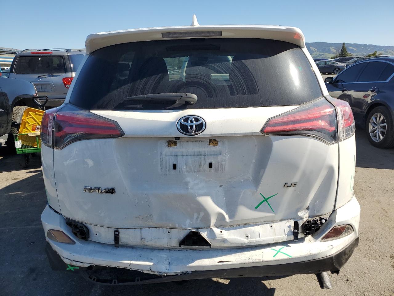 2018 Toyota RAV 4 - Image 6