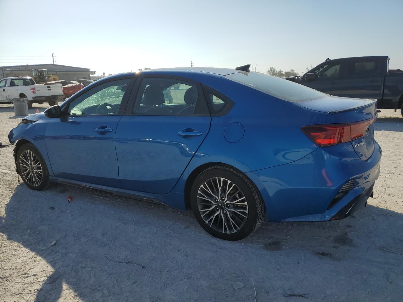 2023 Kia Forte - Image 2