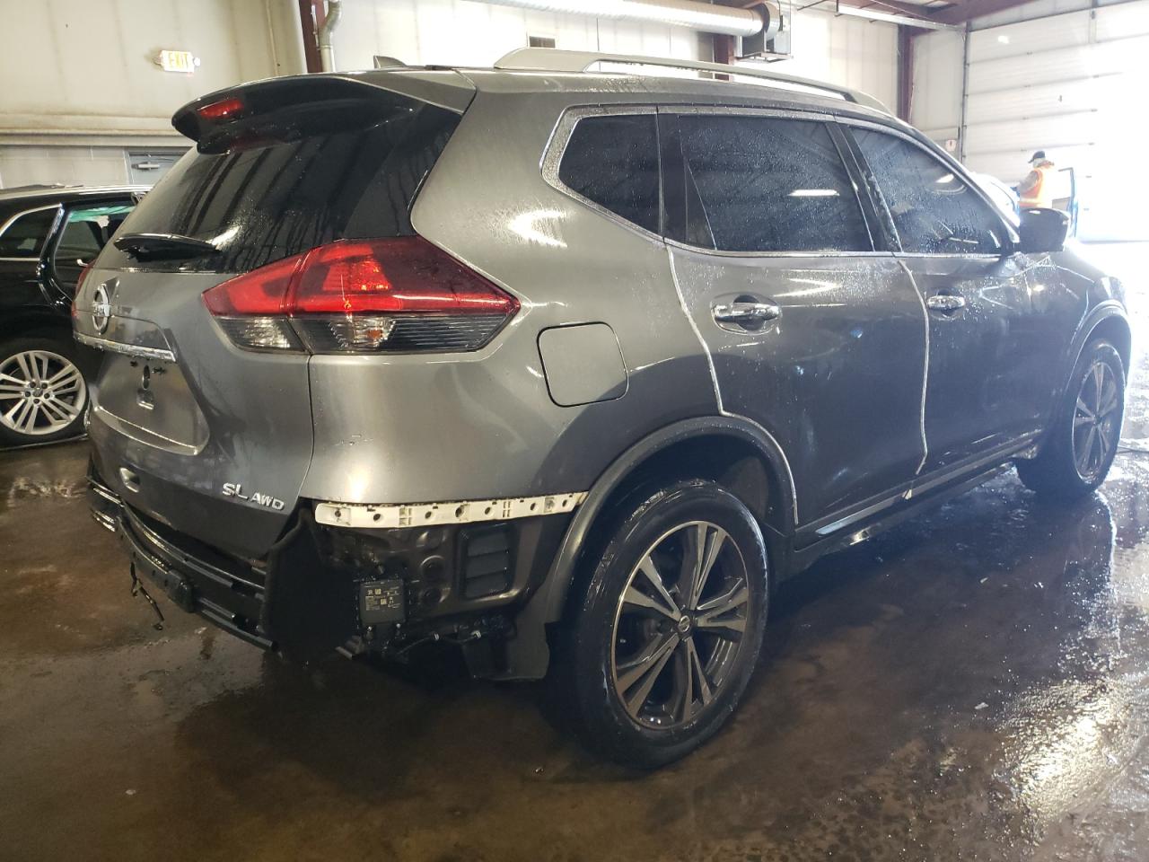 2018 Nissan Rogue - Image 3