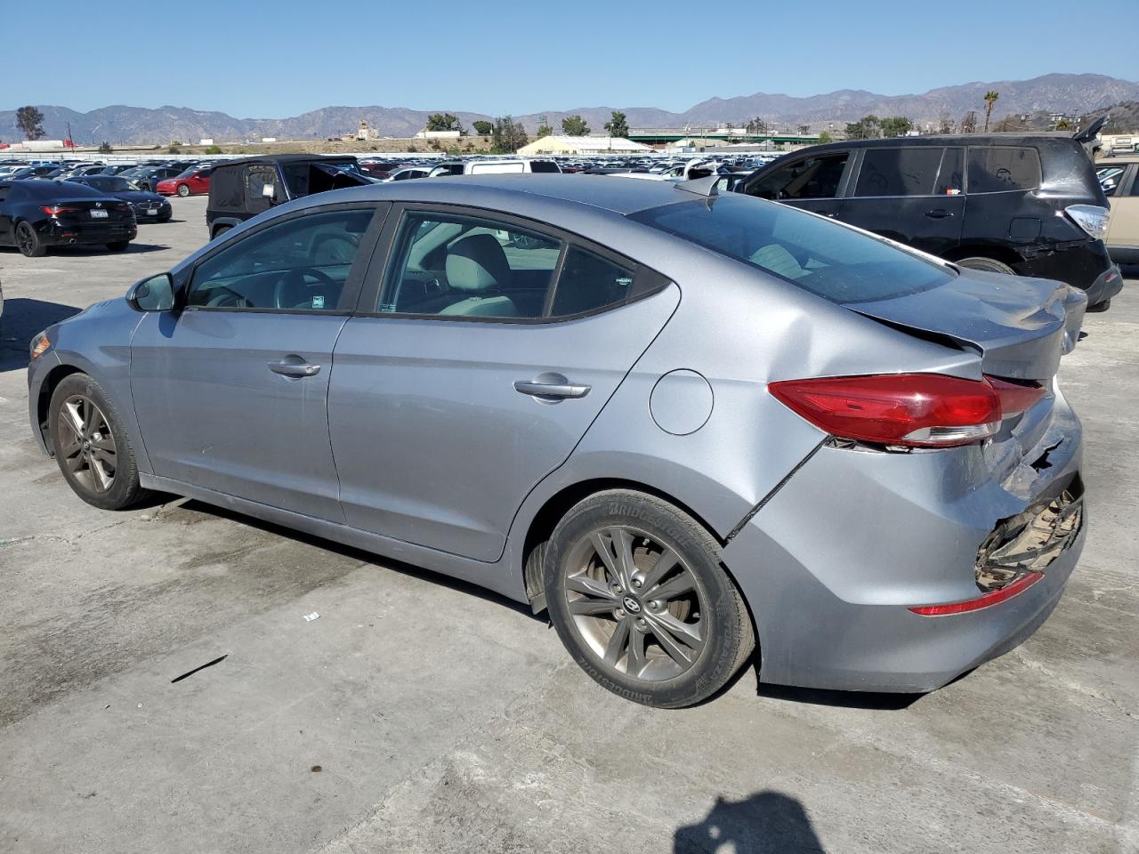 2017 Hyundai Elantra - Image 2