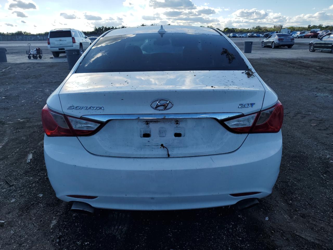 2012 Hyundai Sonata - Image 6