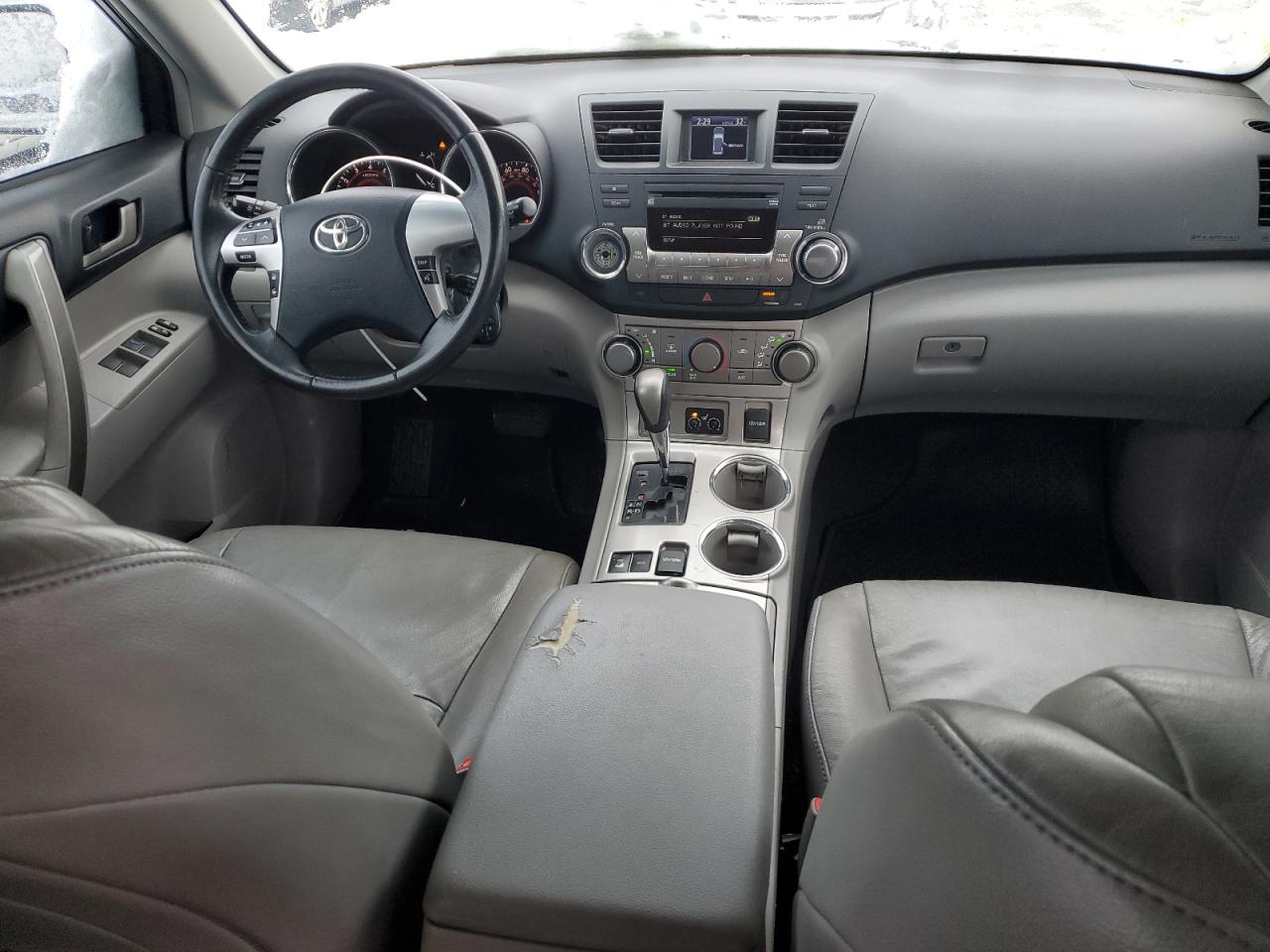 2012 Toyota Highlander - Image 8