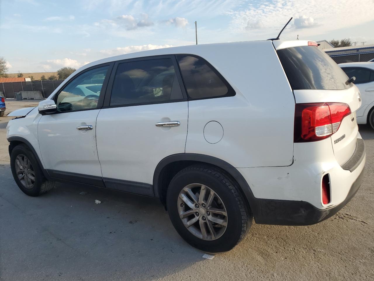 2014 Kia Sorento - Image 2