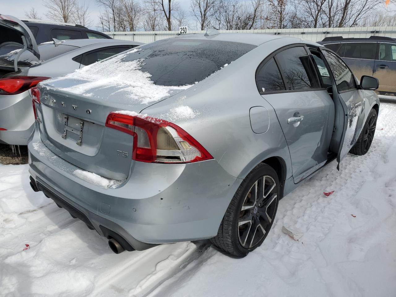 2018 Volvo S60 - Image 3