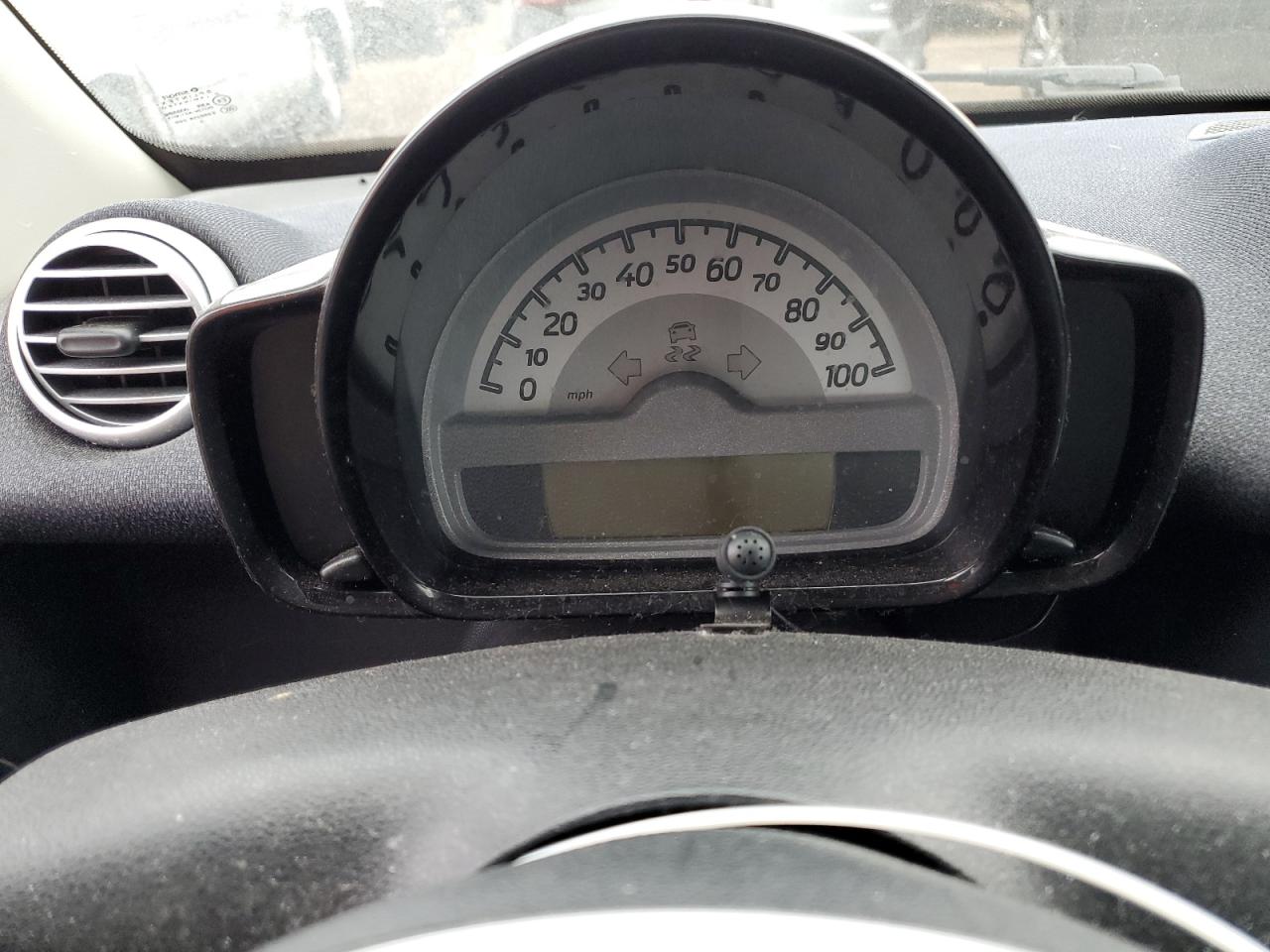 2013 Smart Fortwo - Image 9