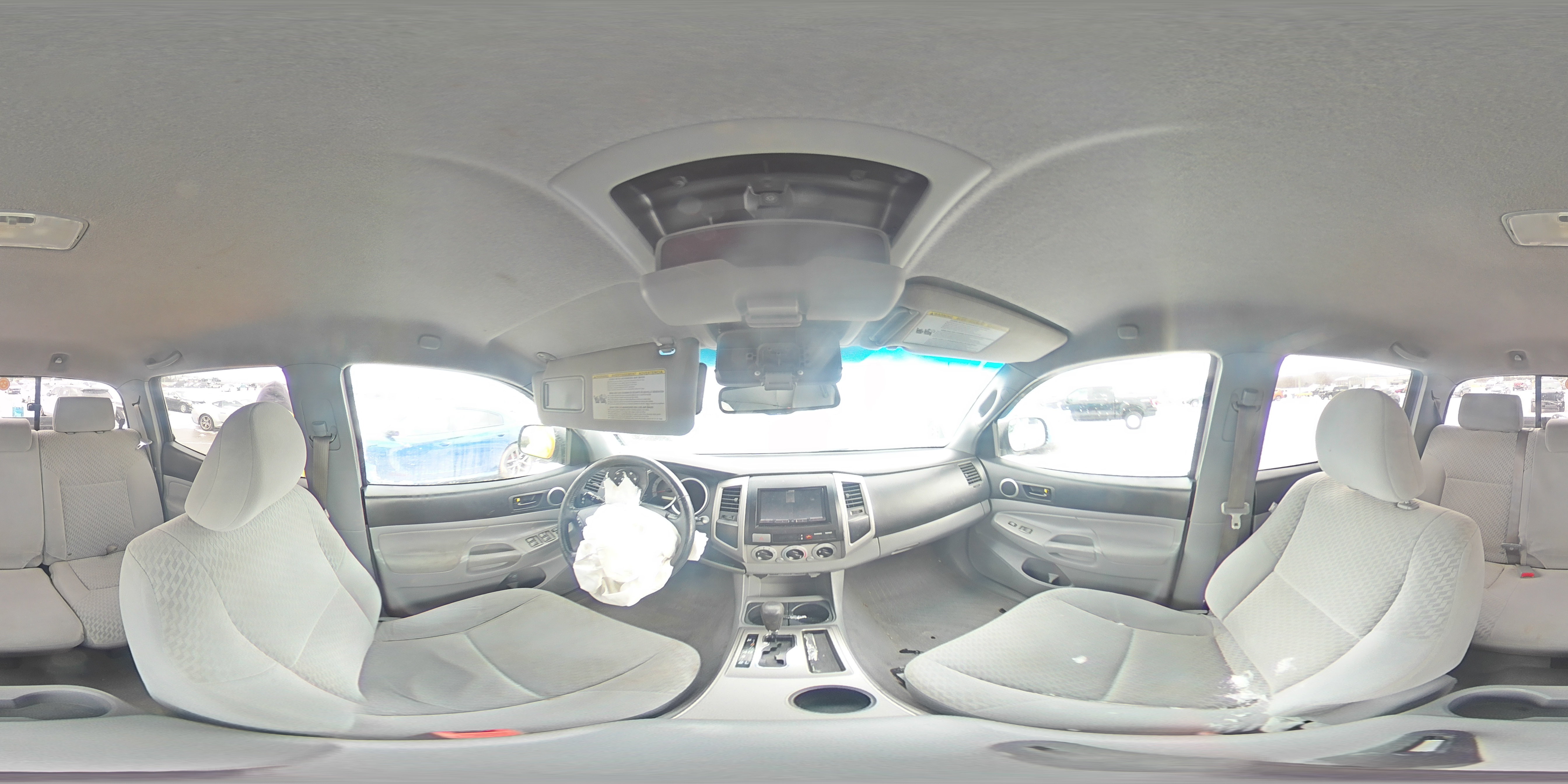 2011 Toyota Tacoma - Image 12