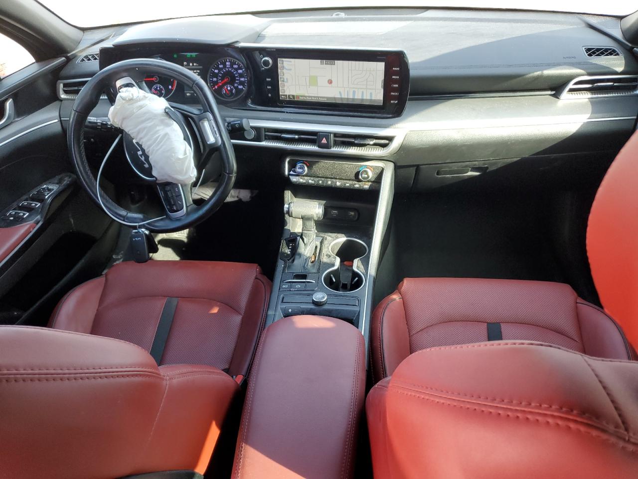 2023 Kia K5 - Image 8