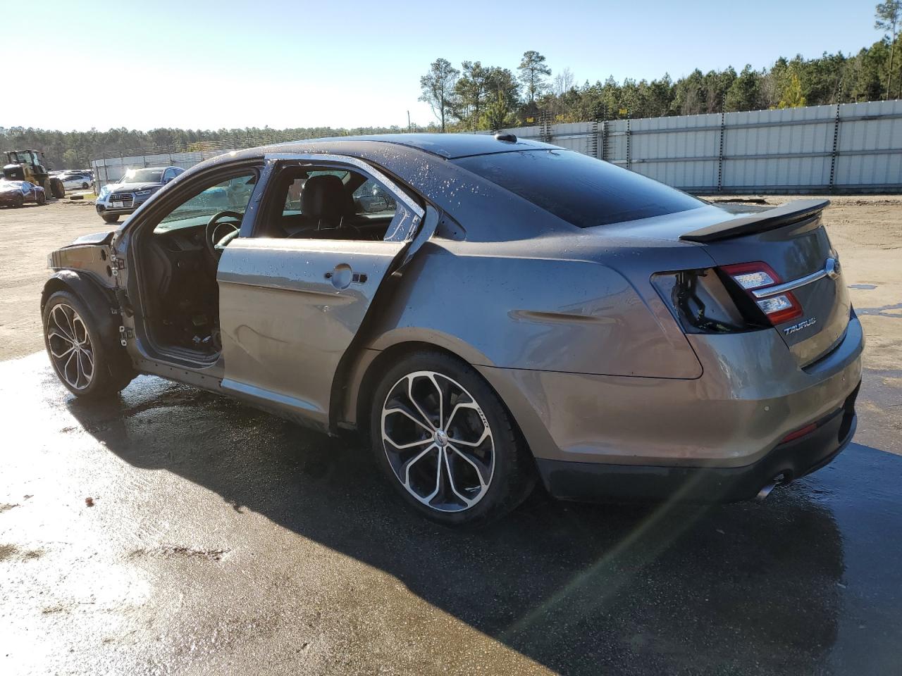 2013 Ford Taurus - Image 2