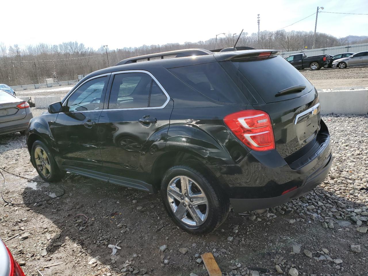 2016 Chevrolet Equinox - Image 2
