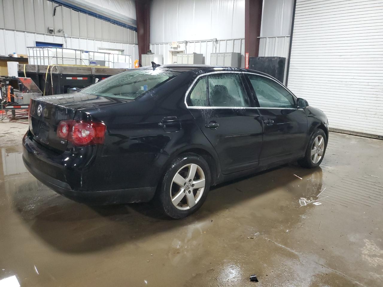 2009 Volkswagen Jetta - Image 3