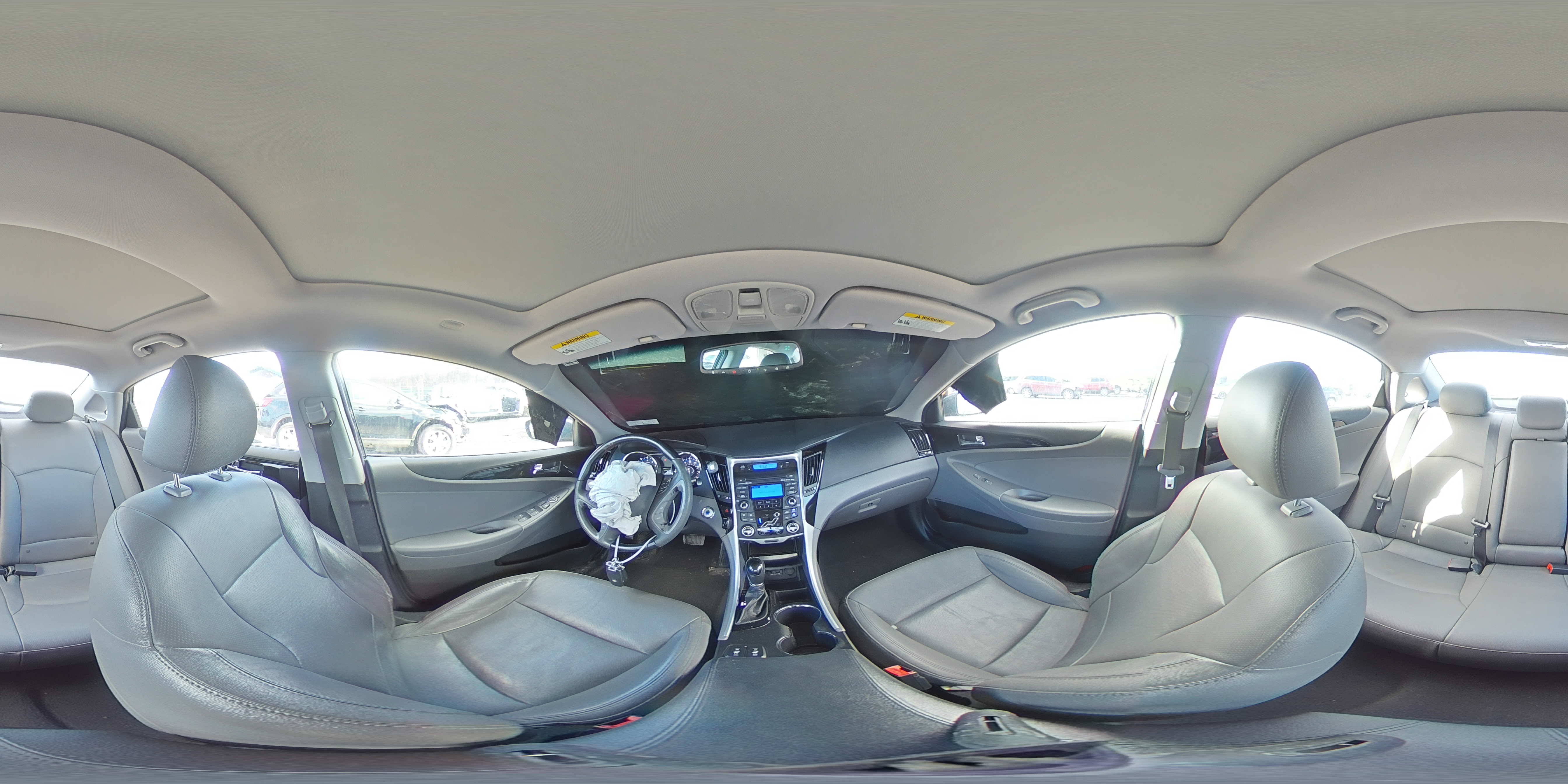 2012 Hyundai Sonata - Image 13
