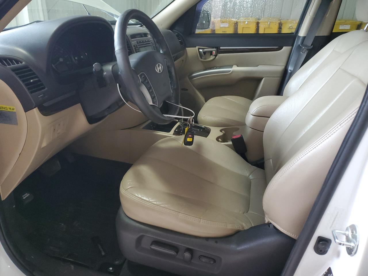 2011 Hyundai Santa Fe - Image 7