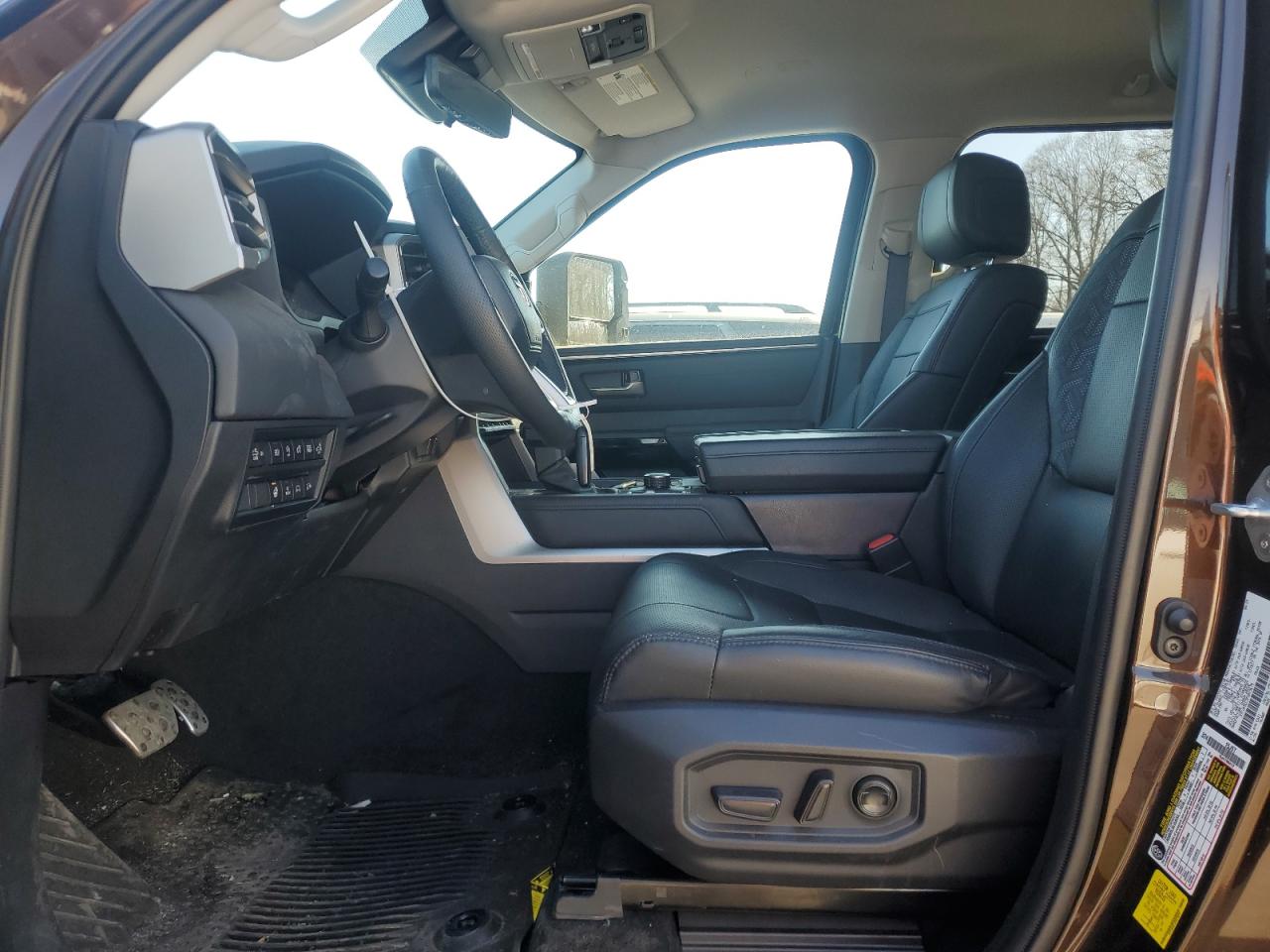 2023 Toyota Tundra - Image 7