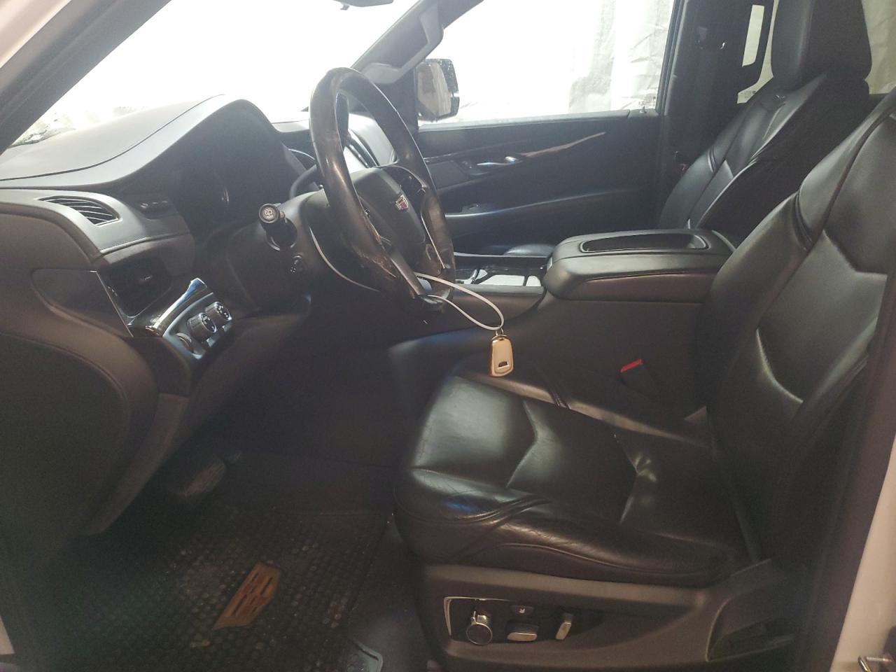 2019 Cadillac Escalade - Image 7