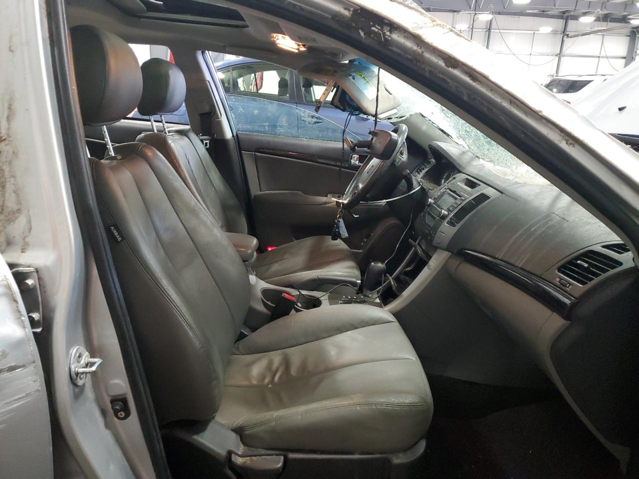 2009 Hyundai Sonata - Image 7