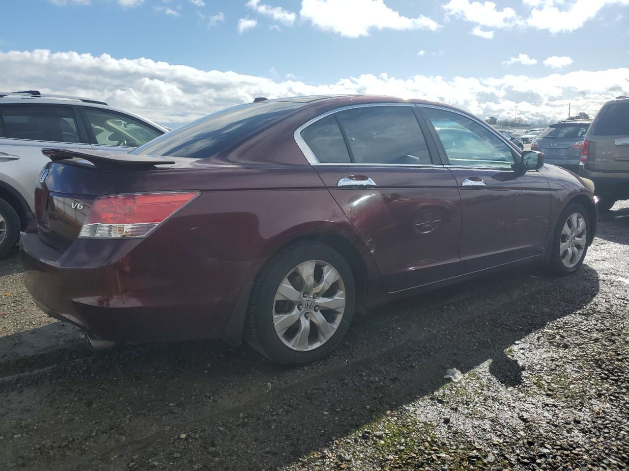 2009 Honda Accord - Image 3