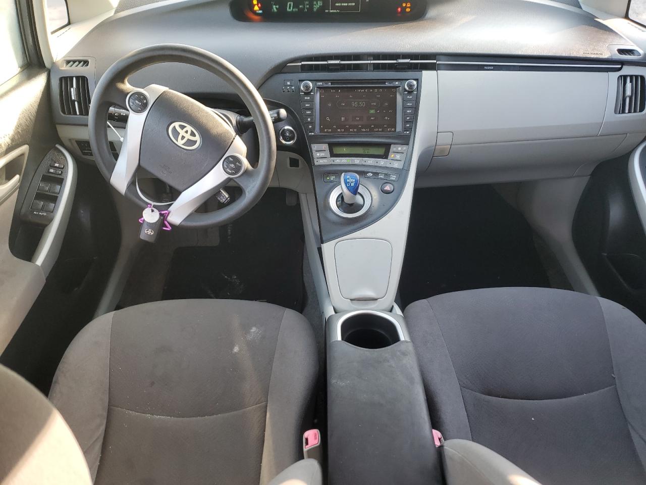 2011 Toyota Prius - Image 8