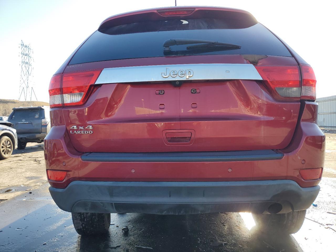 2012 Jeep Grand Cherokee - Image 6
