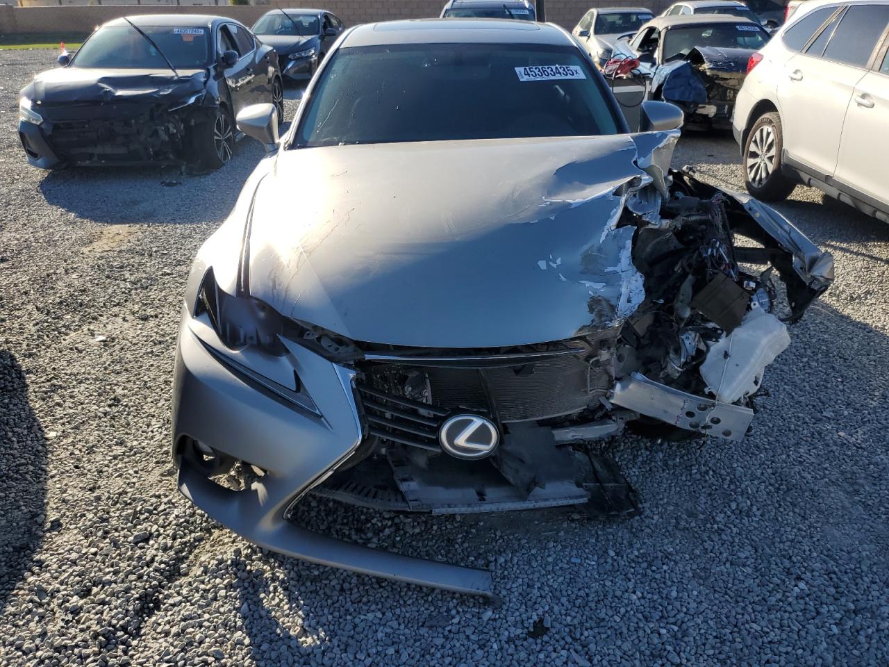 2015 Lexus IS - Image 5