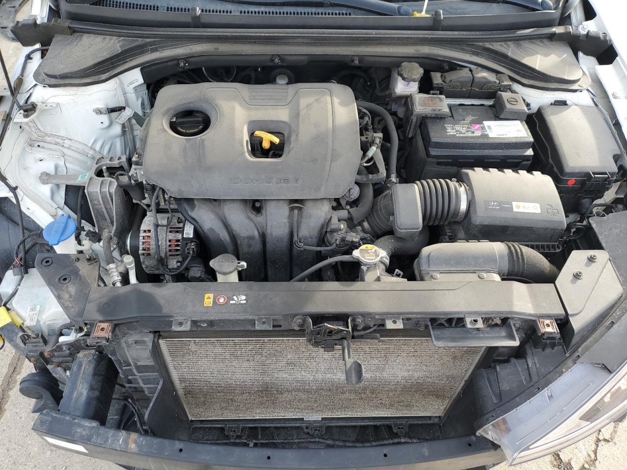 2019 Hyundai Elantra - Image 11