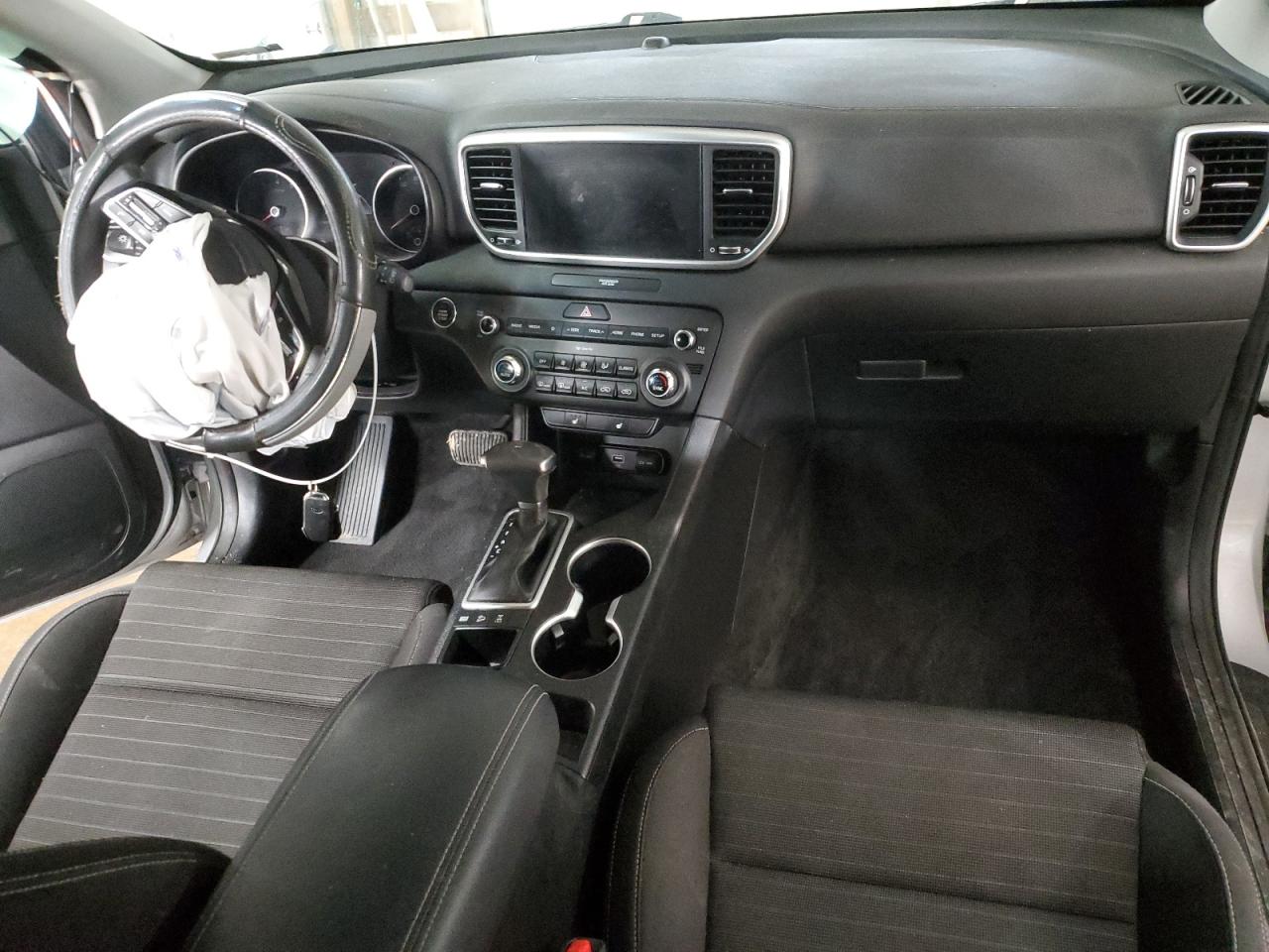 2022 Kia Sportage - Image 8