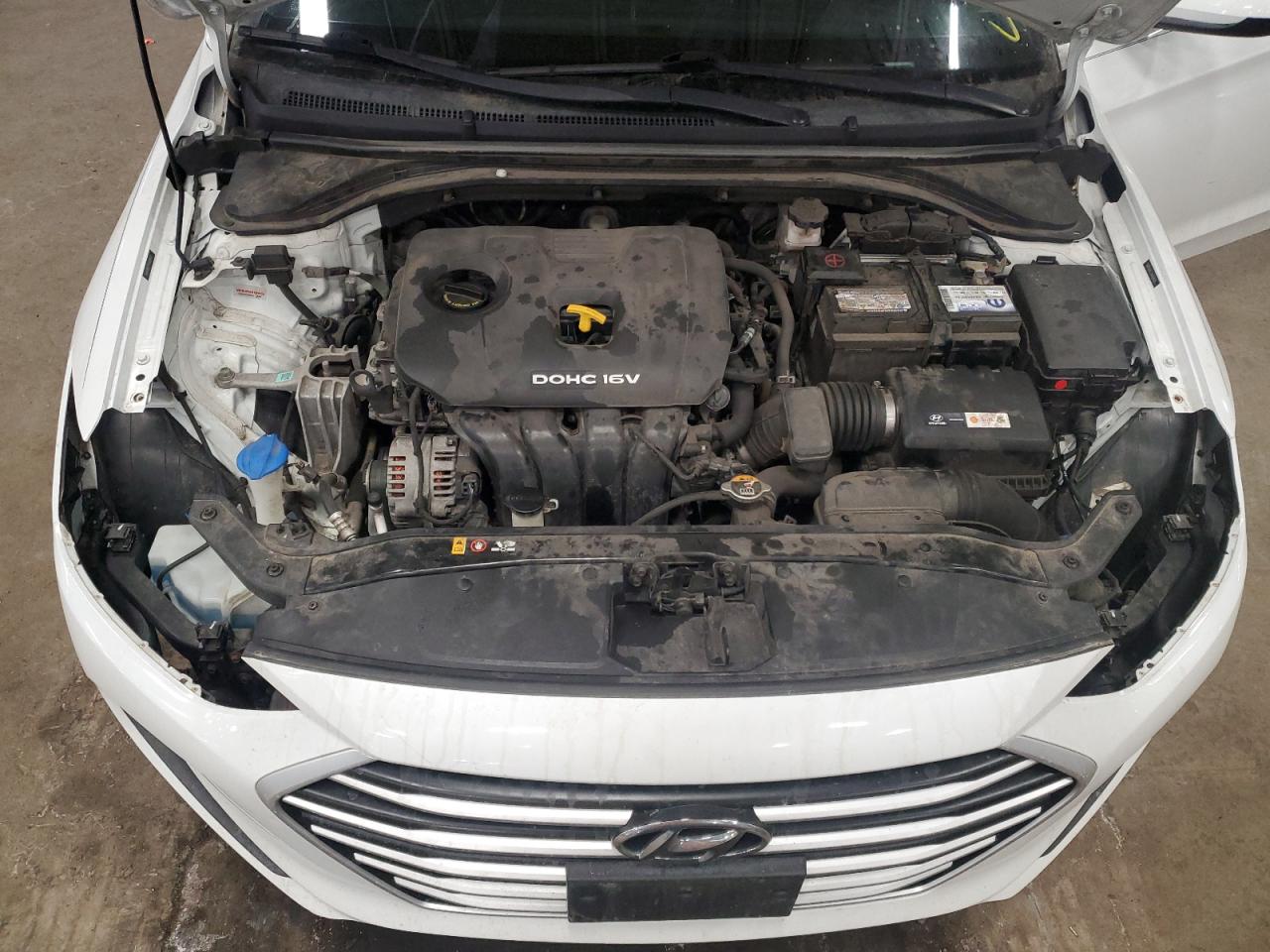 2017 Hyundai Elantra - Image 11