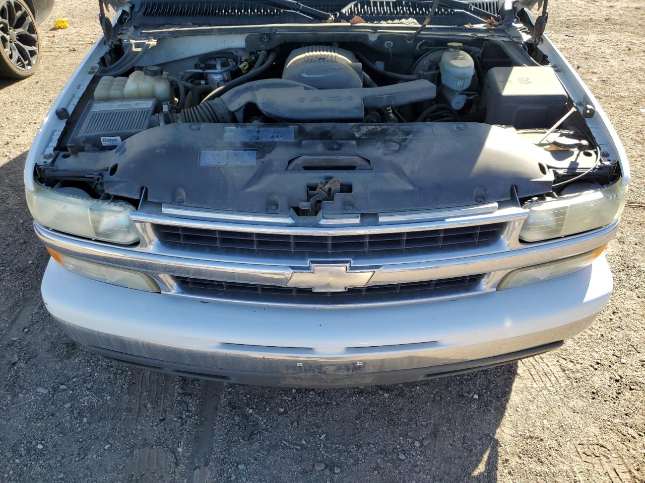 2003 Chevrolet Tahoe - Image 12