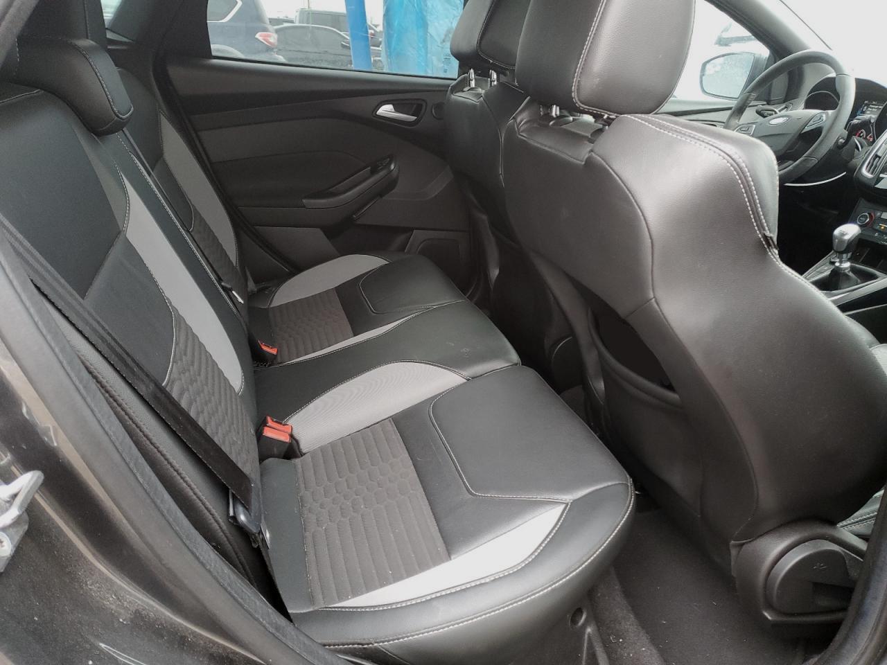 2017 Ford Focus - Image 10