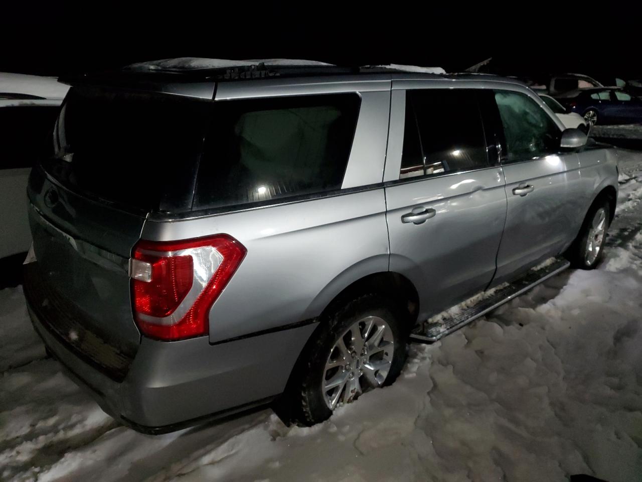 2020 Ford Expedition - Image 3