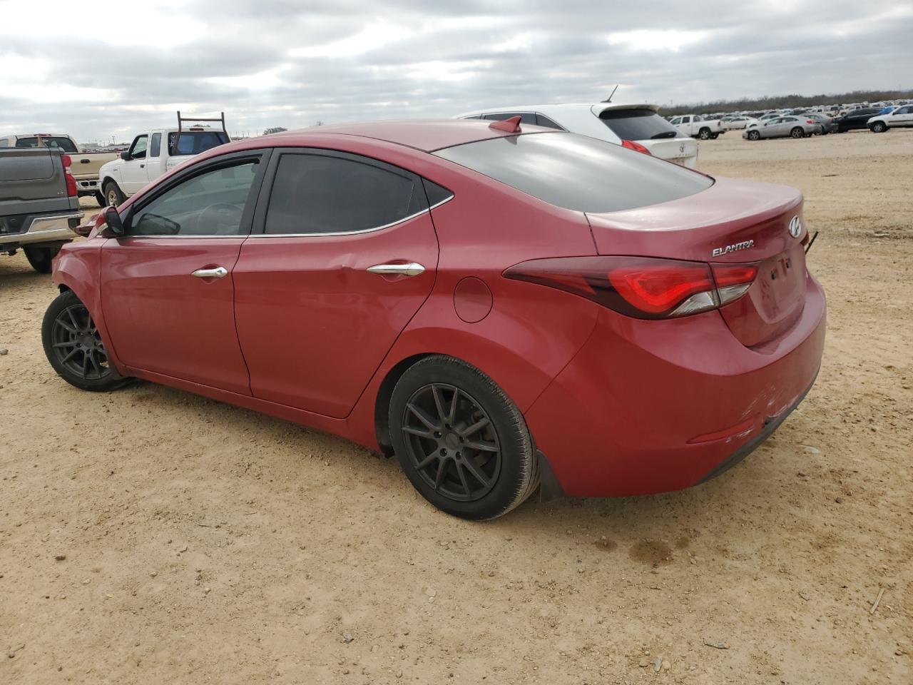 2014 Hyundai Elantra - Image 2