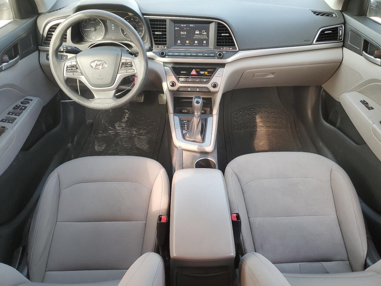 2018 Hyundai Elantra - Image 8