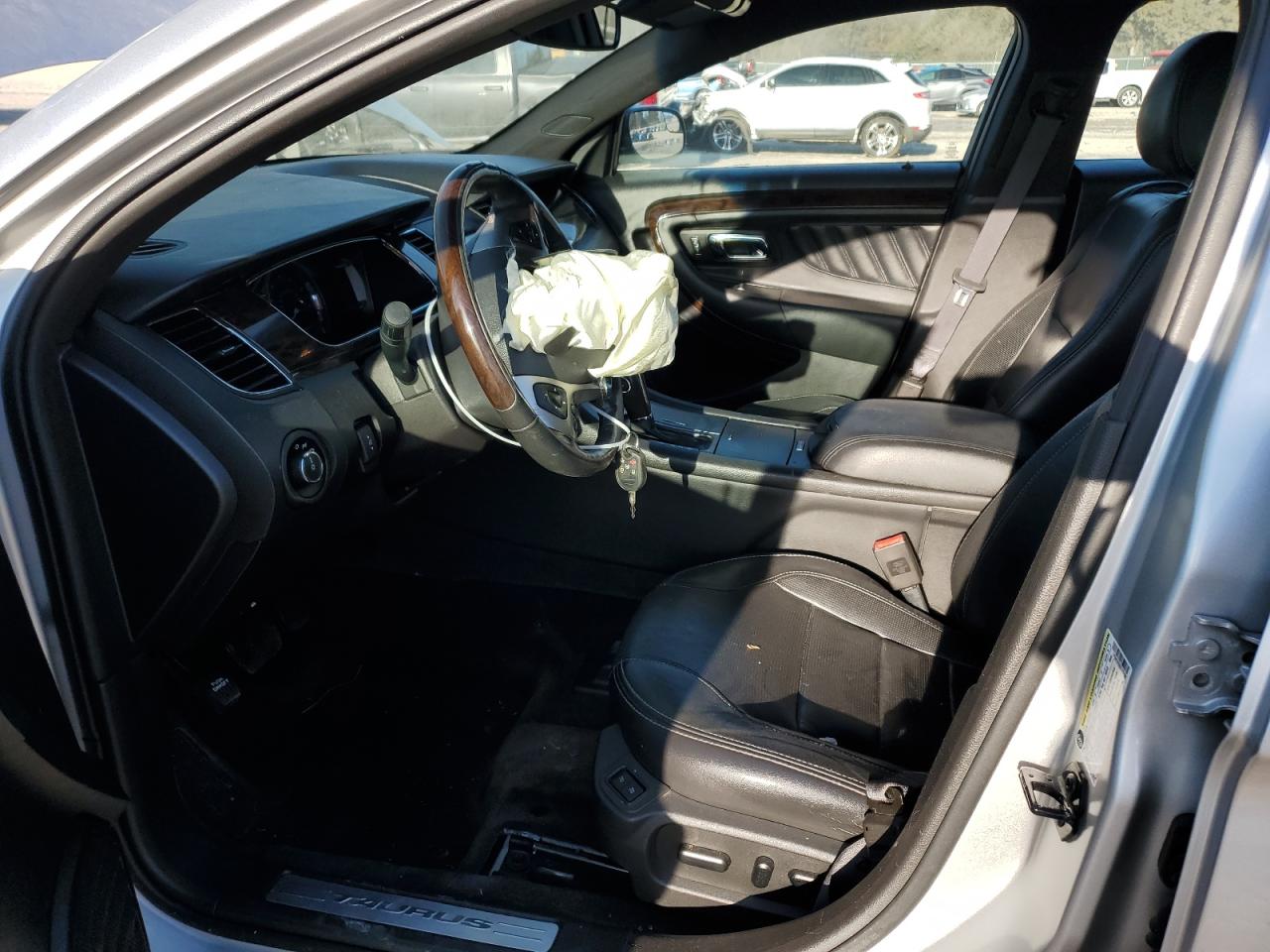 2013 Ford Taurus - Image 7